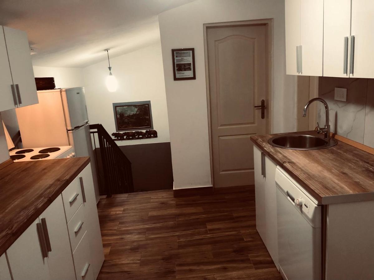 Apartmani Miljana Бар Экстерьер фото