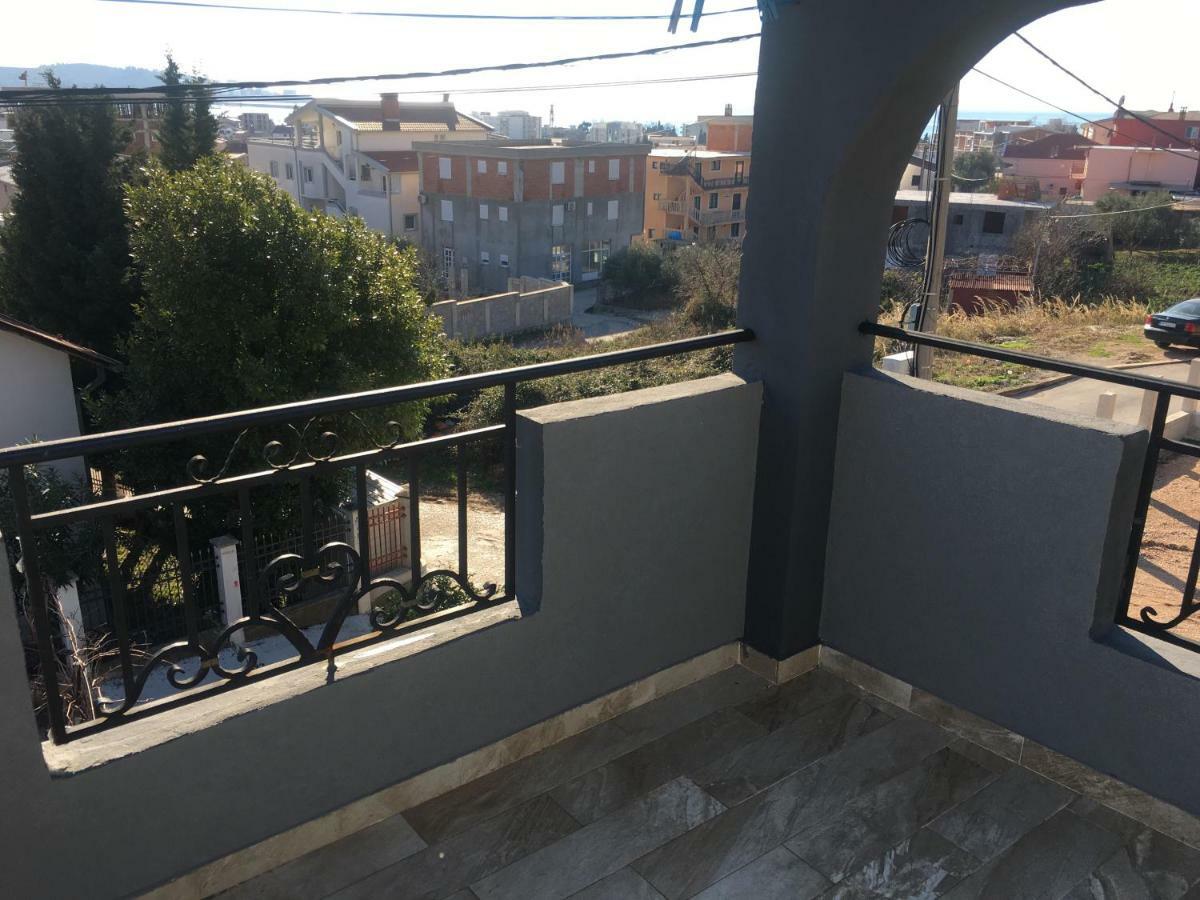 Apartmani Miljana Бар Экстерьер фото